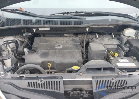 2011 Toyota Sienna Le V6 from USA, damaged, VIN 5TDKK3DC2BS079115